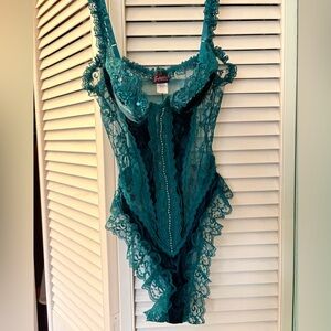 Vintage Frederick’s of Hollywood Beautuful Lacy Teal Teddy Size L